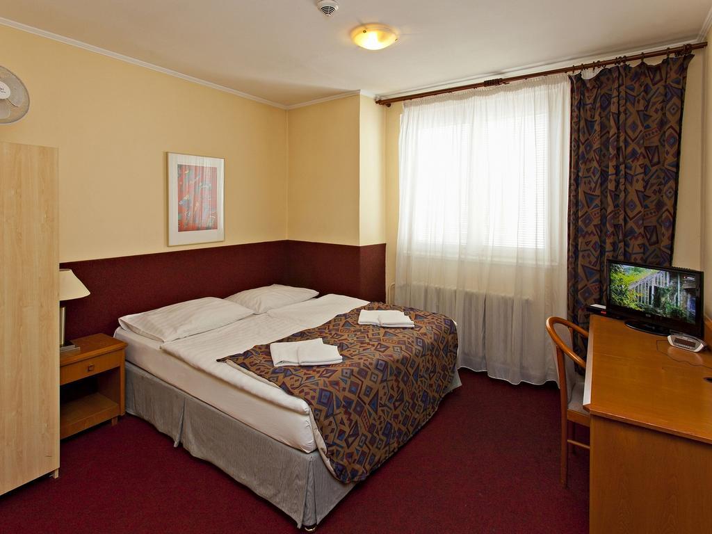 A Plus Hotel & Hostel Praga Zewnętrze zdjęcie